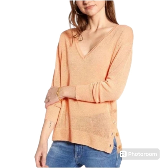 J. Crew Tops - J Crew Fresh Melon Linen Blend V Neck with Side Buttons Size Small NWT